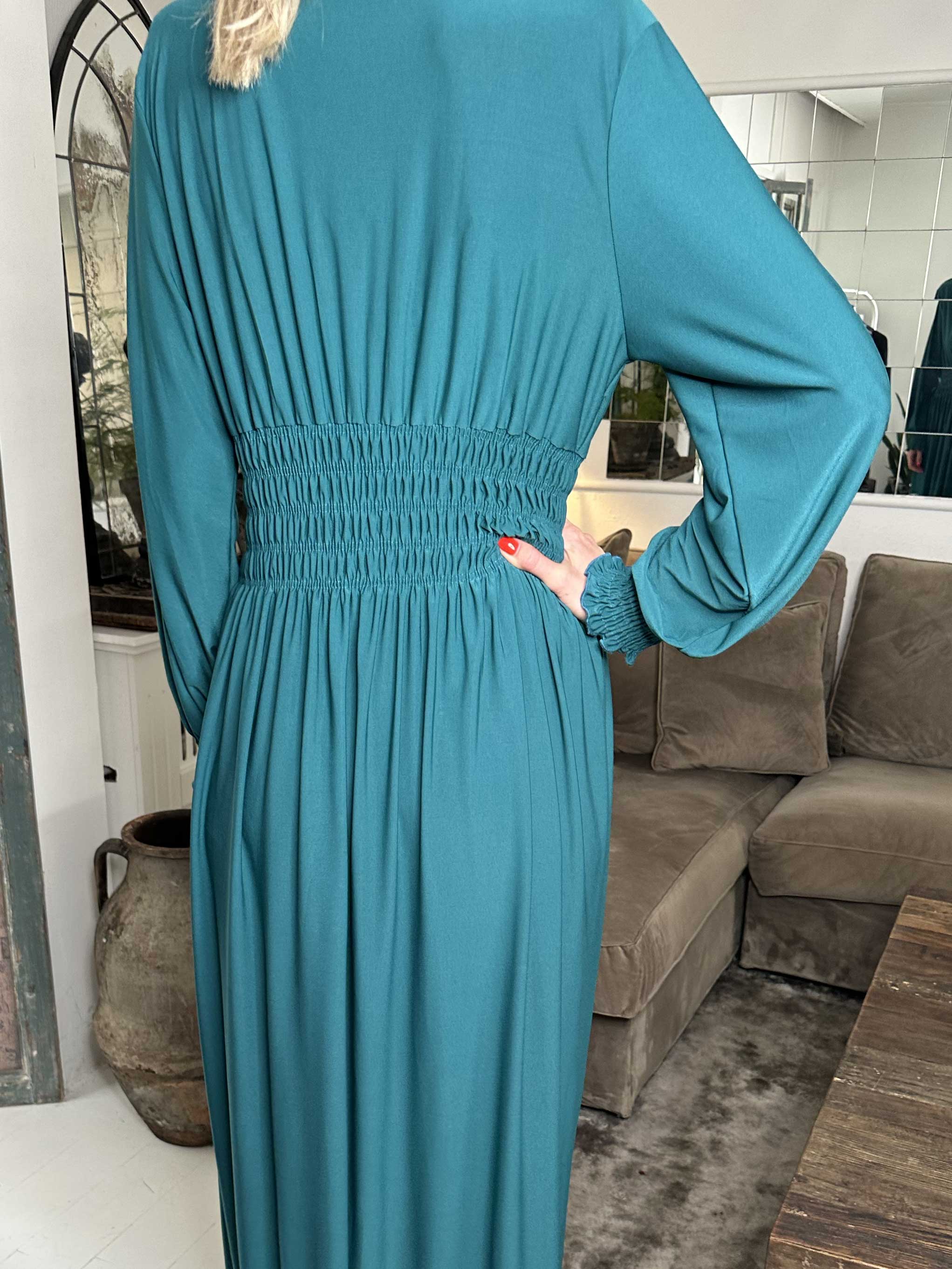 Pams Plain L/S - Elastisk kjole med smock og lange ærmer